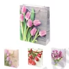 Kép 2/2 - AJÁNDÉKTASAK TULIPÁNOS 12/720 24x18x9 cm 4 FÉLE