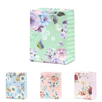 AJÁNDÉKTASAK VIRÁGOS 12/480 26x32x10 cm 4 FÉLE