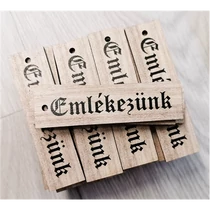 FA TÁBLÁCSKA EMLÉKEZÜNK 7X2 CM