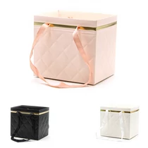 PAPÍRTÁSKA 10/300 16x12x15 cm 3 SZÍNBEN