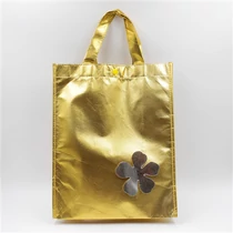 AJÁNDÉKTASAK  20/840 4 FÉLE 26x33 cm