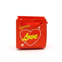 KISTÁSKA SZIVECSKÉS 100/1000 5,8x6x3 CM