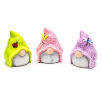 MANÓ 12/144  6,5x6,5x8 cm 3 SZÍNBEN