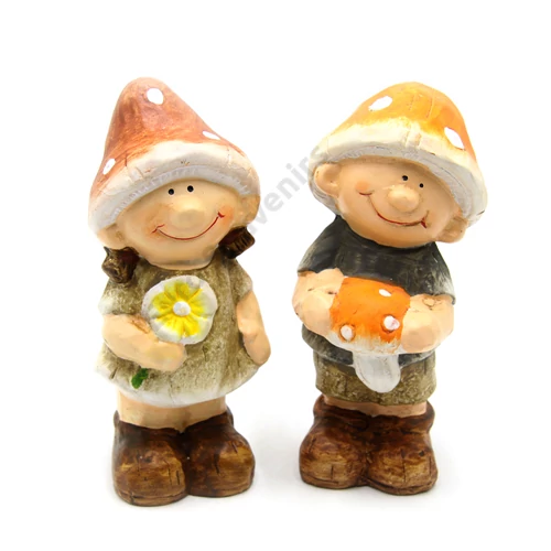 GOMBA FIGURA 2 féle 4/72 15x7x6 cm
