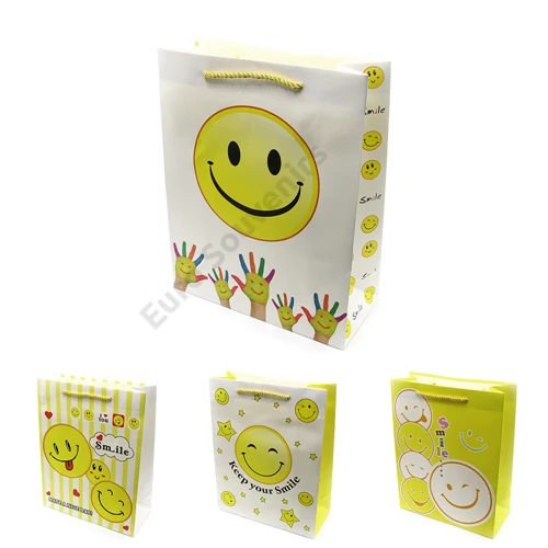AJÁNDÉKTASAK SMILE  10/480 4 FÉLE 25x32 CM