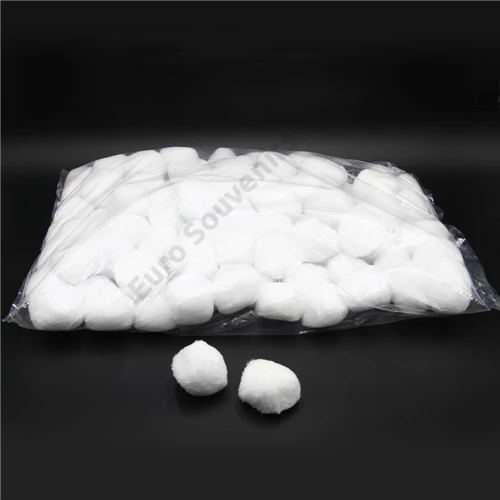 POMPOM 100 db. FEHÉR 1/50 4 cm.