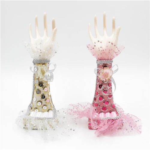 ÉKSZERTARTÓKÉZ 1/48 7x23,5 cm 2 SZÍN