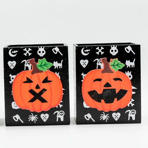 CERUZATARTÓ 30/240 HALLOWEEN 7x8,5 cm
