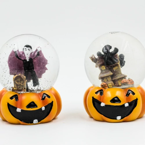 HALLOWEEN ÜVEGGÖMB 1/144 4,5x6 cm