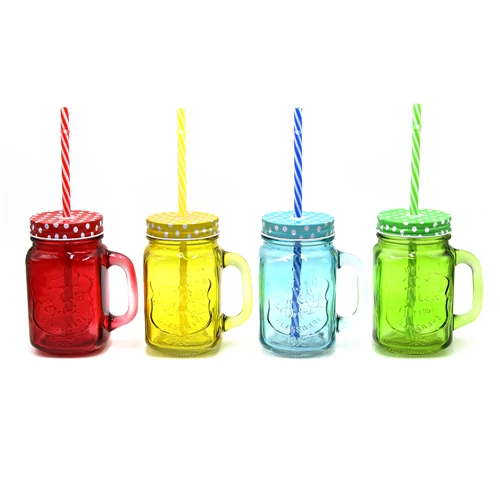 SZÍNES BÖGRE SZÍVÓSZÁLLAL, PÖTTYÖS TETŐVEL 4 FÉLE 4/12/48 450 ml